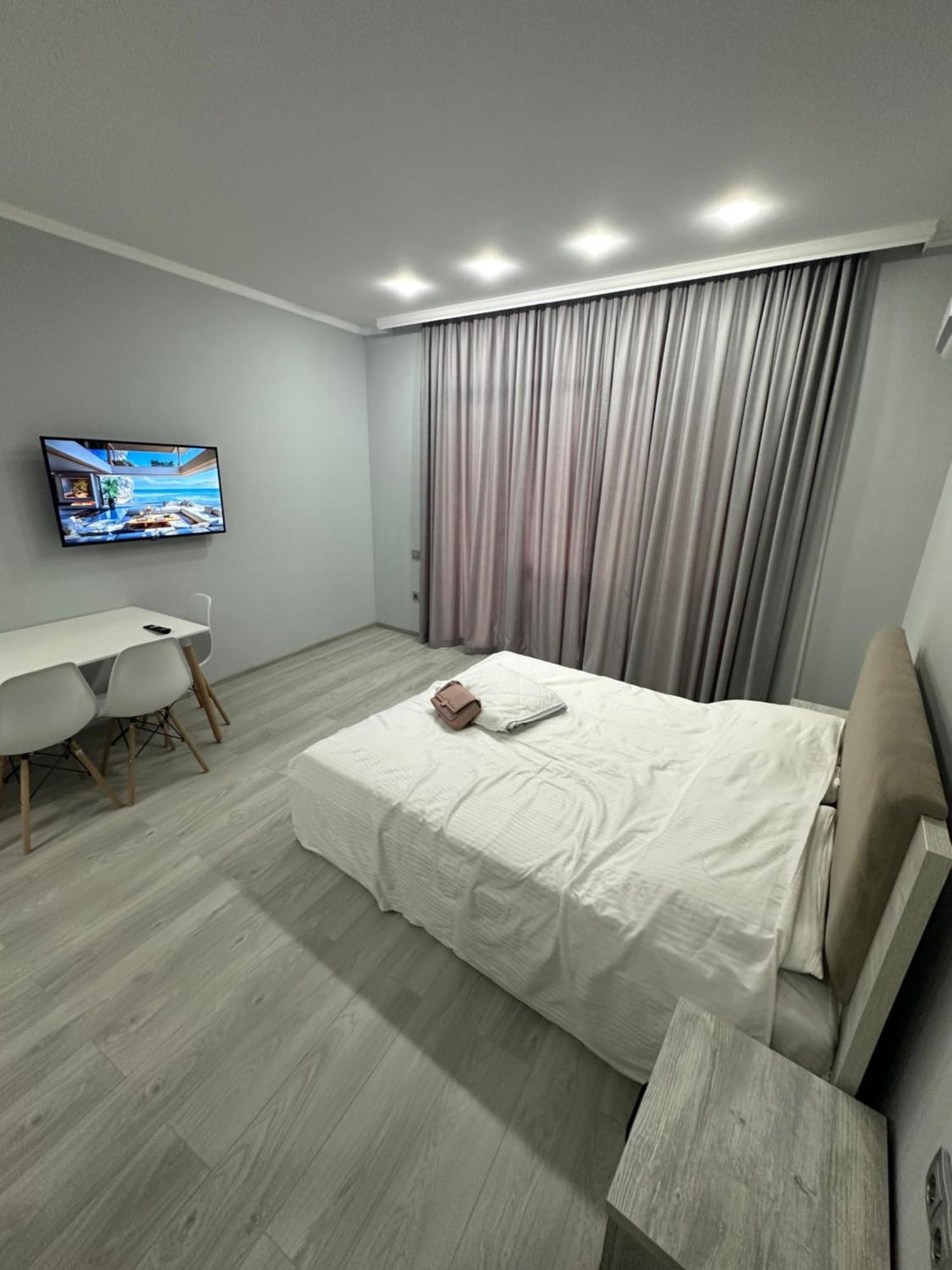 Bi Residence Sea View Luxury 巴统 外观 照片
