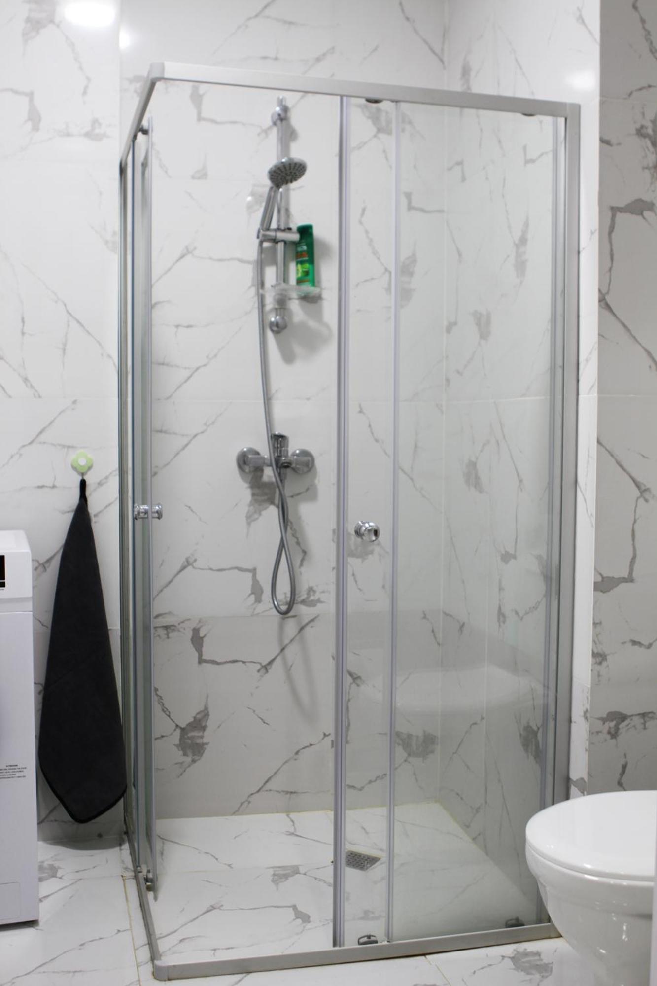 Bi Residence Sea View Luxury 巴统 外观 照片